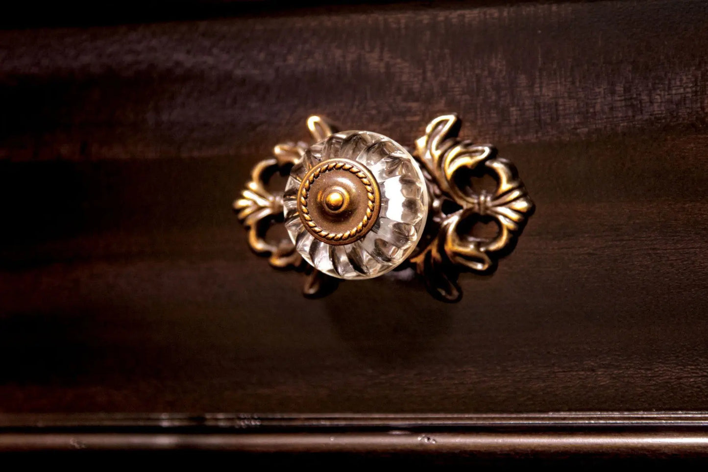 Traditional Solid Wood 3-Drawer Nightstand | Dark Walnut Gallery La La