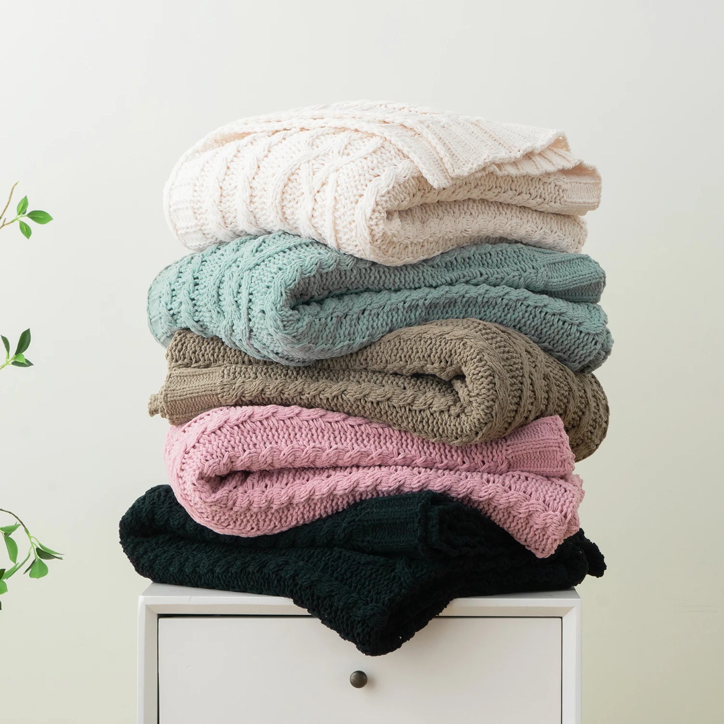 Chunky Chenille Hand-Knitting Blanket Kit - No-Needle DIY Luxury